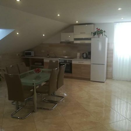 Apartman Daria Apartment Trogir Ngoại thất bức ảnh
