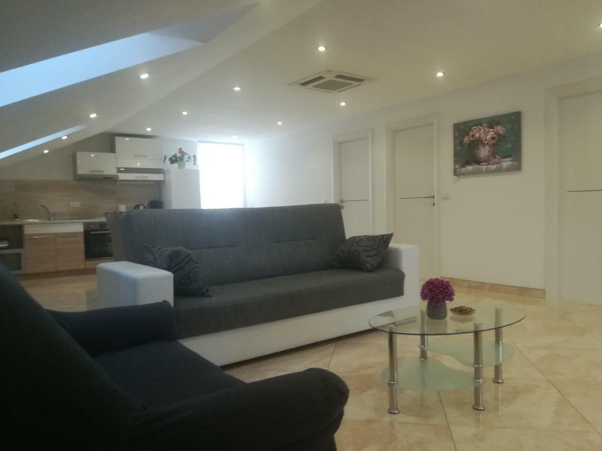 Apartman Daria Apartment Trogir Ngoại thất bức ảnh