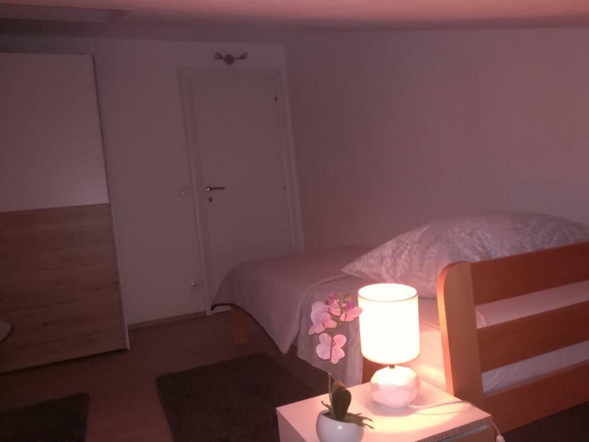 Apartman Daria Apartment Trogir Ngoại thất bức ảnh