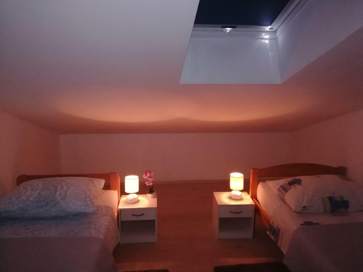 Apartman Daria Apartment Trogir Ngoại thất bức ảnh